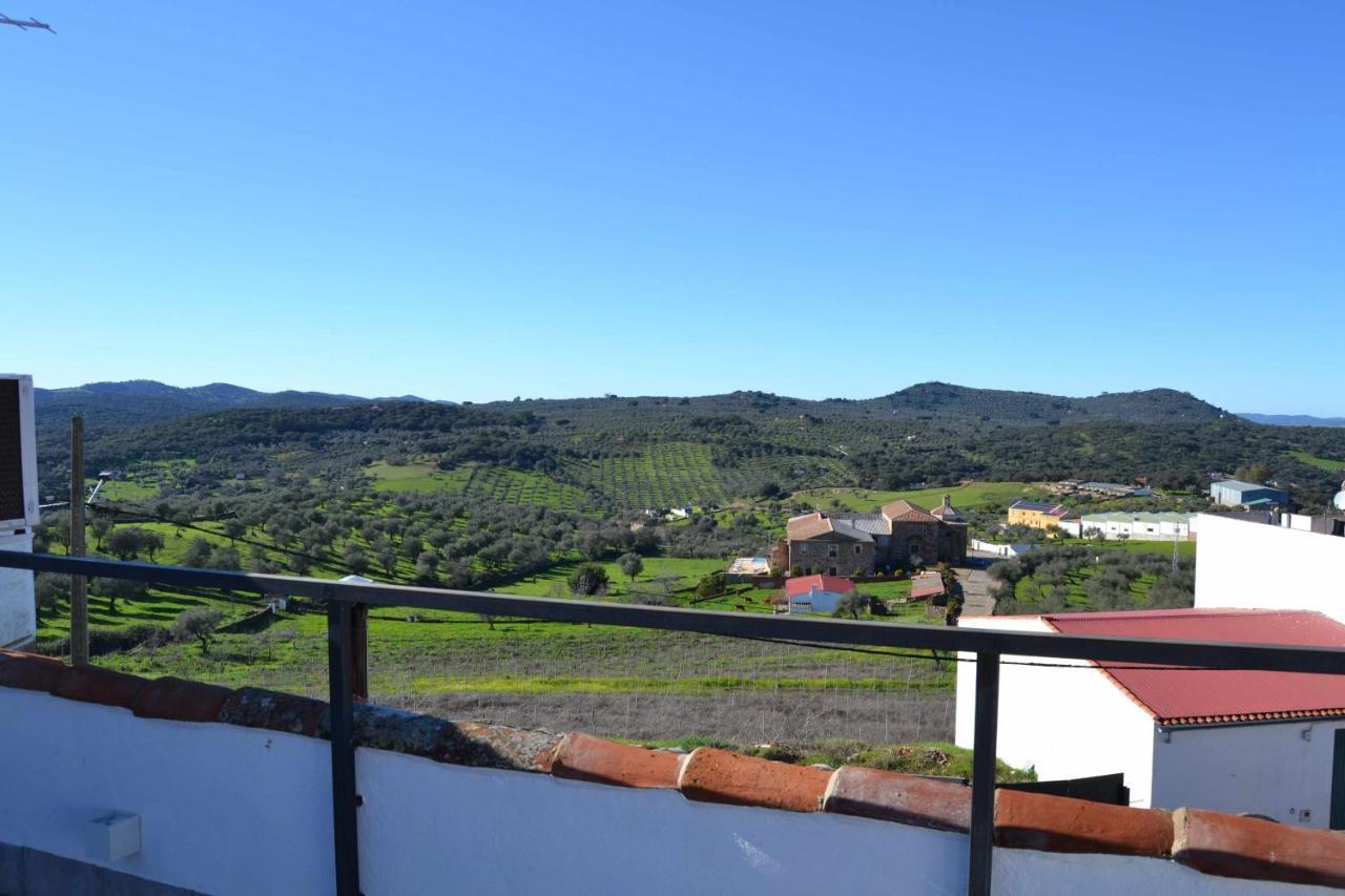 Villa La Martela De Fuentes Casa De Diseno Rural Fuentes de León Exterior foto